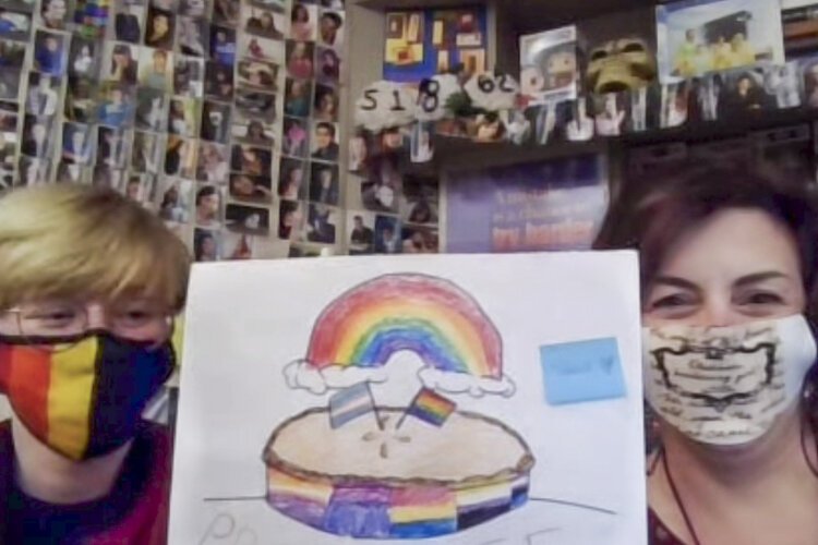 Gracie Ford (left) and Gretchen Leckie-Ewing of the Hoover High School GSA.